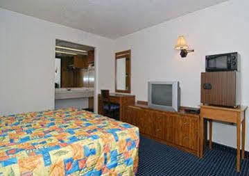 Rodeway Inn بريفارد المظهر الخارجي الصورة